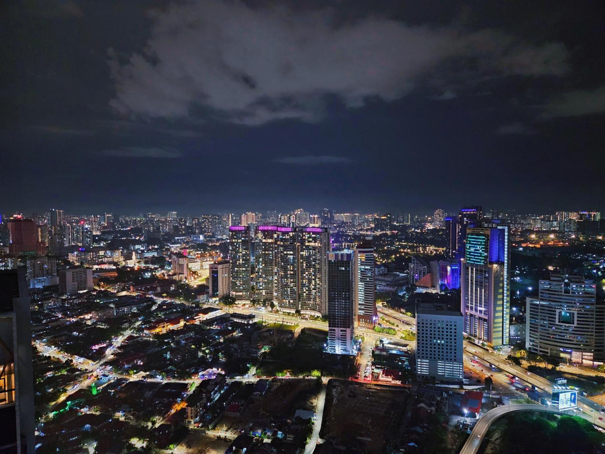 Royce Klcc Kuala Lumpur City Centre By Dormeo Destinations Εξωτερικό φωτογραφία